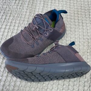 Nike Free Running Purple and Gray Sneakers 9.5